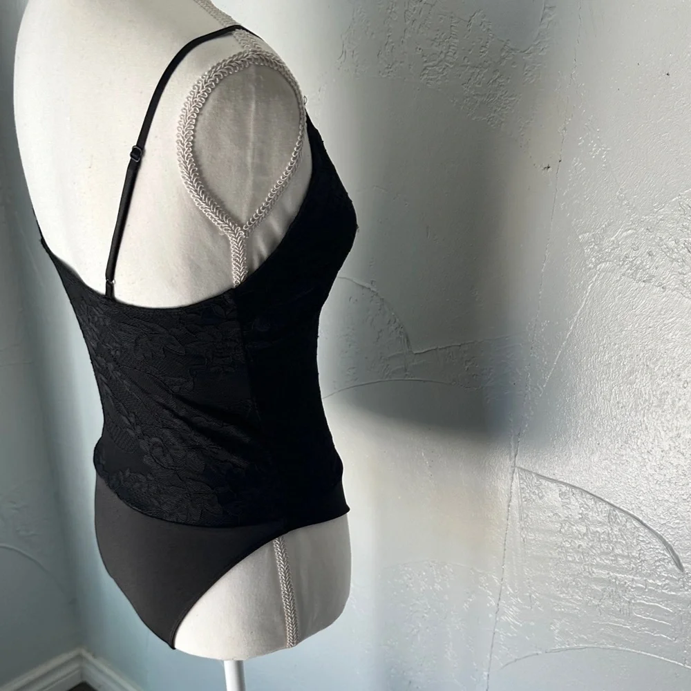 Urban Outfitters Black Lace Bodysuit - Picture 5 of 9